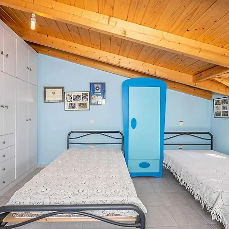 4 Bedroom Nice Home In Patra * Patras