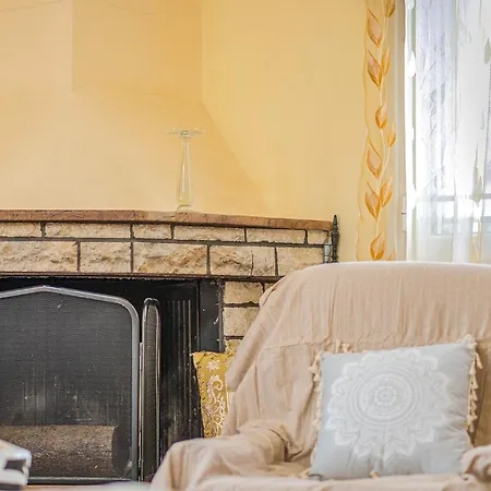 4 Bedroom Nice Home In Patra Patras