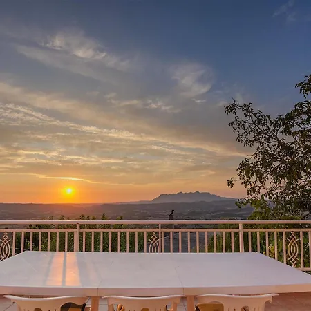 4 Bedroom Nice Home In Patra * Patras